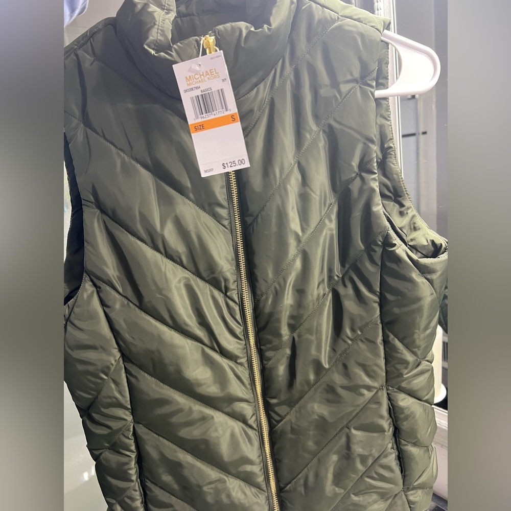 NEW WITH TAG | Women’s Hunter Green Michael Kors Vest (Size Small) - Picture 2 of 7